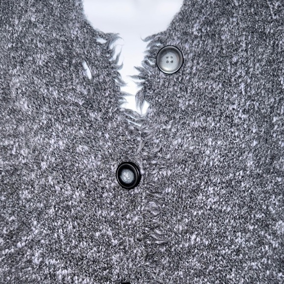 Woolrich Gray and White Cozy Cardigan Sweater - Picture 2 of 9